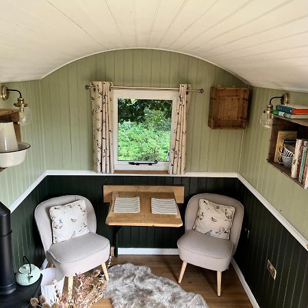 Stonehenge Campsite & Glamping Hotel Berwick St James Ngoại thất bức ảnh