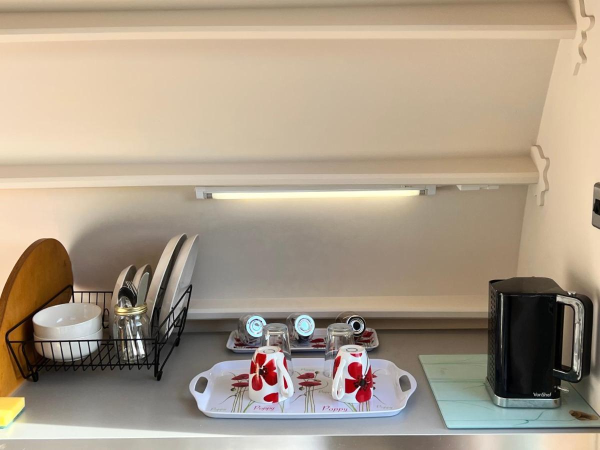 Stonehenge Campsite & Glamping Hotel Berwick St James Ngoại thất bức ảnh