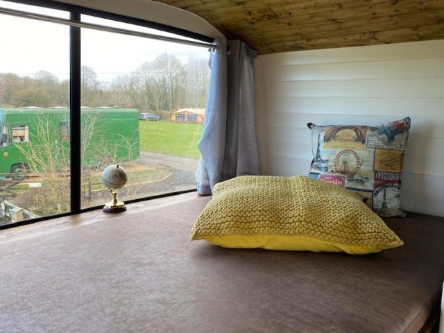 Stonehenge Campsite & Glamping Hotel Berwick St James Ngoại thất bức ảnh